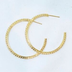 Elegant Gold-Tone Hoop Earrings